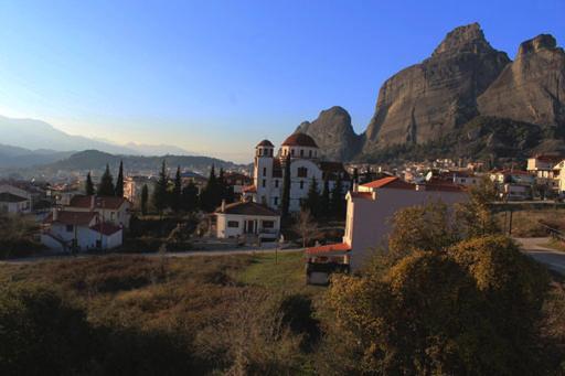 In The Shadow Of Meteora Apartment Kalampáka Ngoại thất bức ảnh