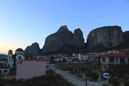 In The Shadow Of Meteora Apartment Kalampáka Ngoại thất bức ảnh